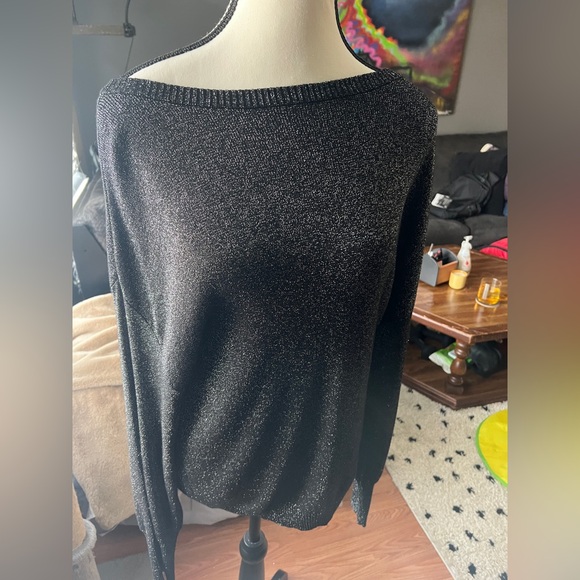 Le Chateau Black Sparkly Sweater - Picture 5 of 7